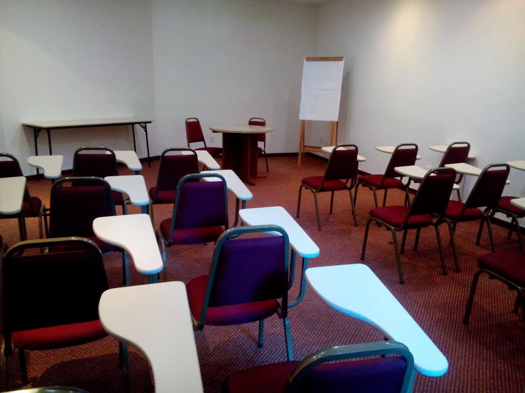 סלבאדור Express Hotel מראה חיצוני תמונה